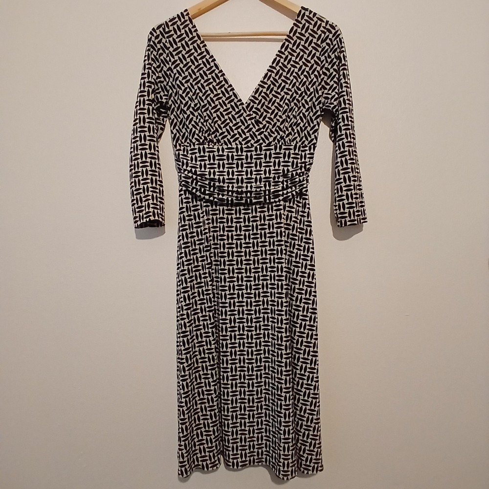 Maggy London Faux Wrap Dress Black Cream Geometric V-Neck Long Sleeve Size 10